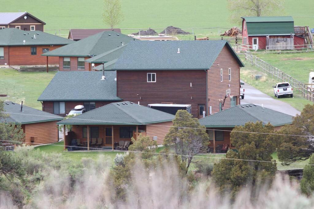 Large Home Less Than 5 Miles To Yellowstone North Entrance, Sleeps Up To 8 Gardiner Exterior photo