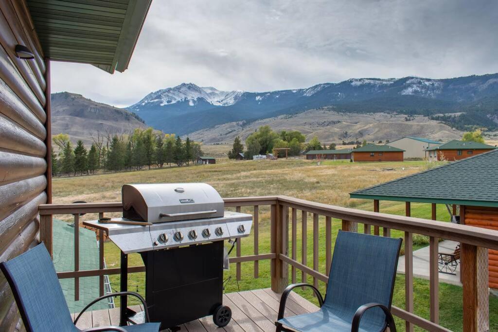 Large Home Less Than 5 Miles To Yellowstone North Entrance, Sleeps Up To 8 Gardiner Exterior photo